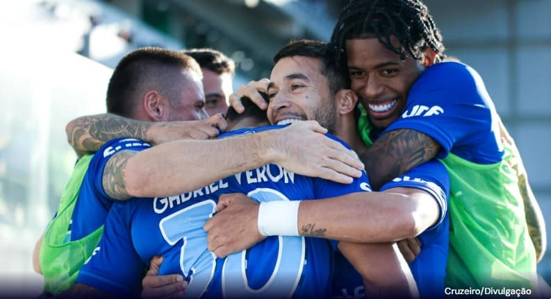 Atacante titular do Cruzeiro sofre lesão e desfalca time; Veja os detalhes 